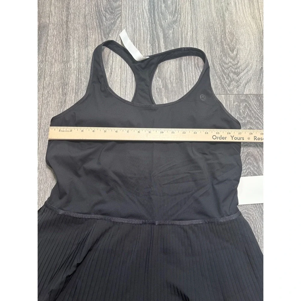 lululemon athletica scoop neck